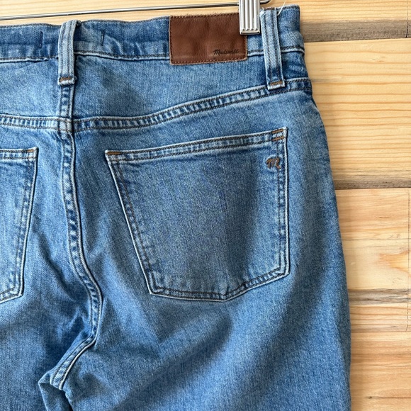 Madewell High Rise Light Blue Jeans - Picture 2 of 9
